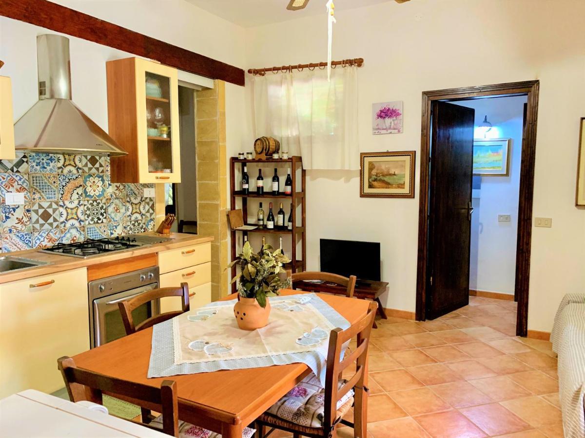 Villa Siciliana Con Piscina "Dal Picciotto" マルサラ エクステリア 写真