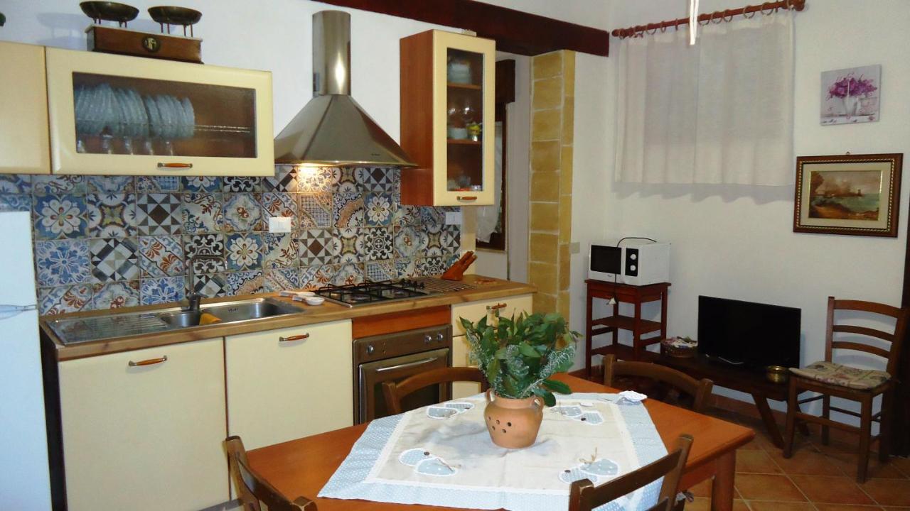 Villa Siciliana Con Piscina "Dal Picciotto" マルサラ エクステリア 写真