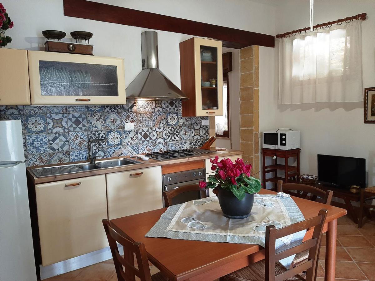 Villa Siciliana Con Piscina "Dal Picciotto" マルサラ エクステリア 写真